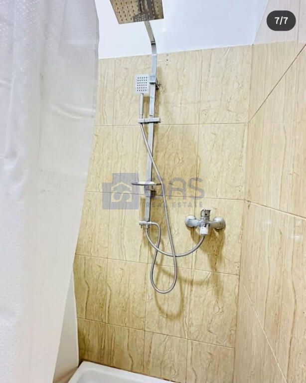 Jepet me qera Apartament 1+1 ne Qender