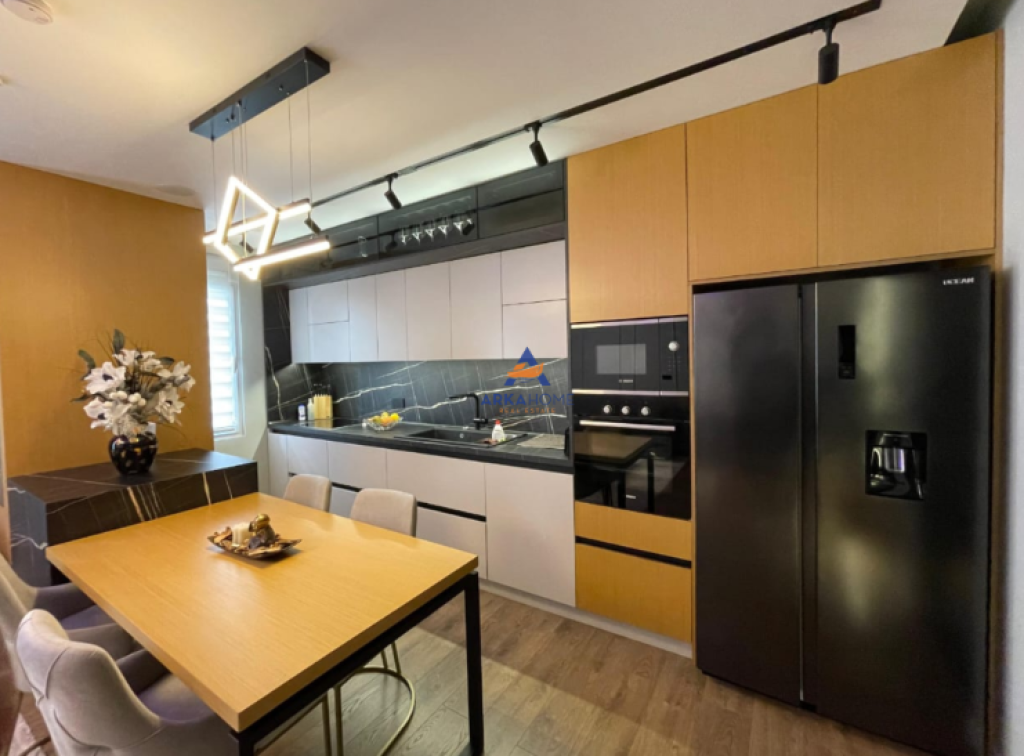 FOR SALE APARTMENT 2+1+BALCONY "FORMER AVIATION FIELD" 240,000 EURO (PARKING INCLUDED)