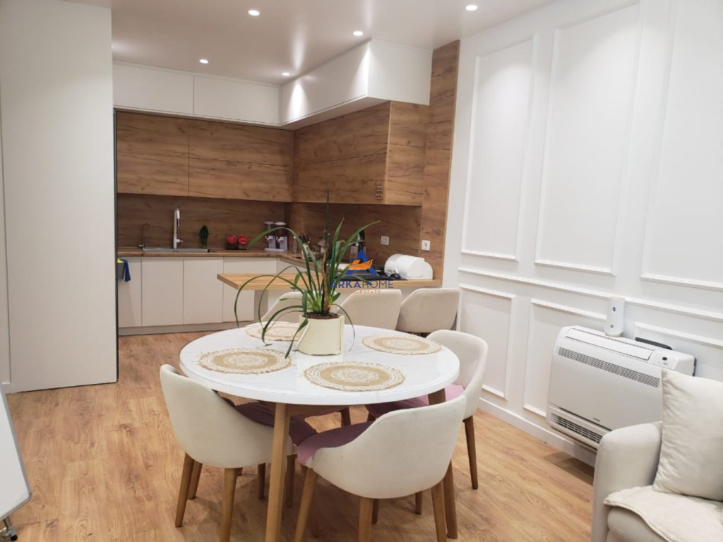 FOR SALE APARTMENT 2+1+BALCONY "OAZIS COMPLEX, NEW RING" 260,000 EURO. (PARKING INCLUDED).