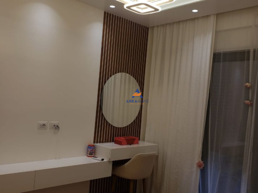 FOR SALE APARTMENT 2+1+BALCONY "OAZIS COMPLEX, NEW RING" 260,000 EURO. (PARKING INCLUDED).