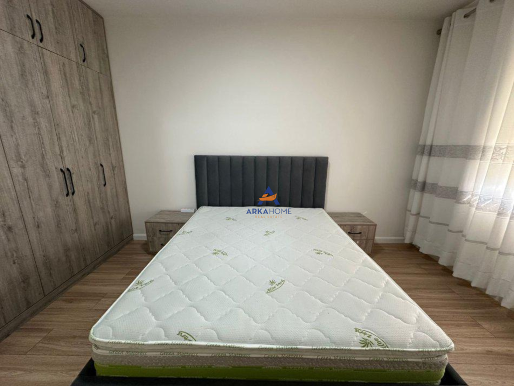 APPARTAMENTO IN AFFITTO 1+1+BALCONE "COMPLESSO GOLDEN PARK 3, KOMBINAT" 50.000 LEKE