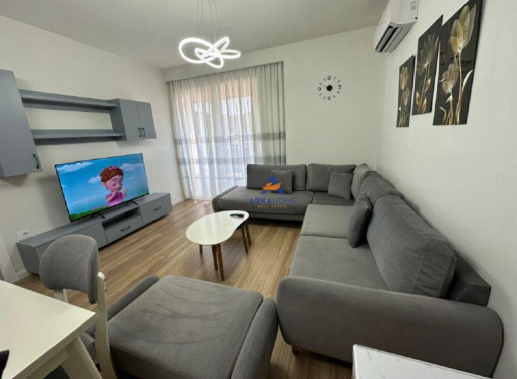 APPARTAMENTO IN AFFITTO 1+1+BALCONE "COMPLESSO GOLDEN PARK 3, KOMBINAT" 50.000 LEKE