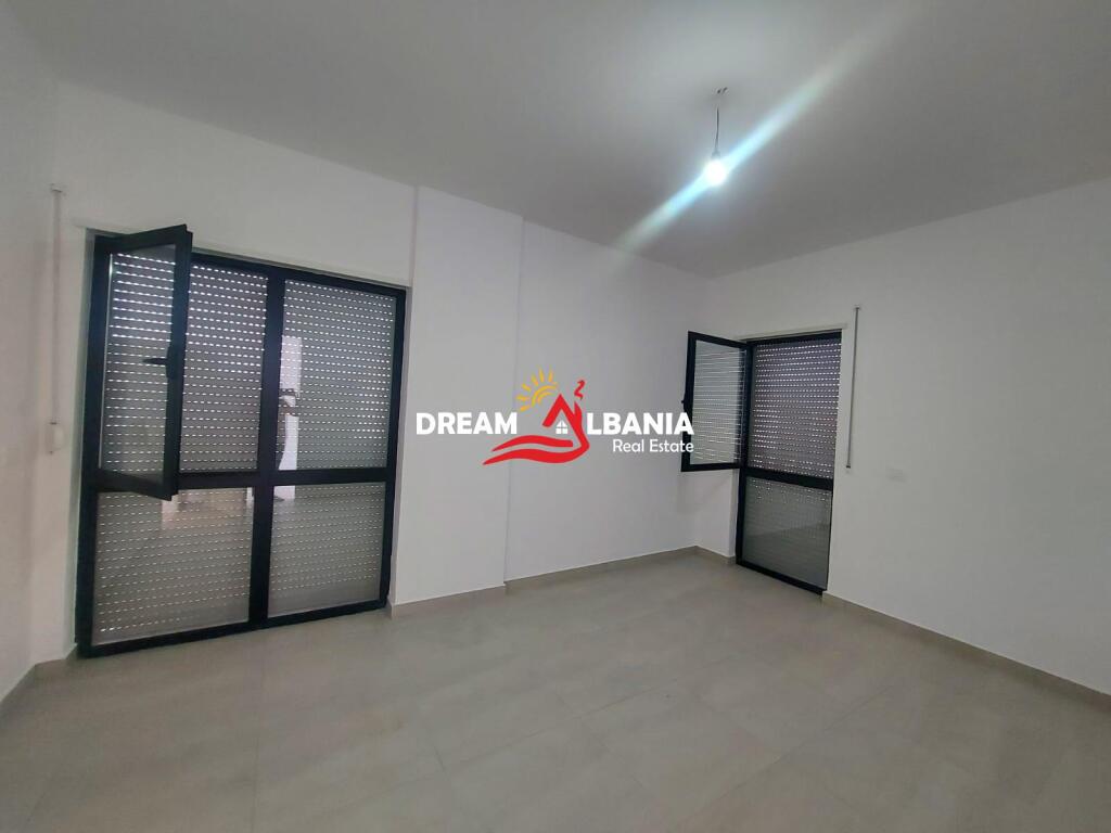 Apartament 3+1 ne shitje,ne rrugen e Dibres ne afersi te Viles Gold ne Tirane (ID 4131289)