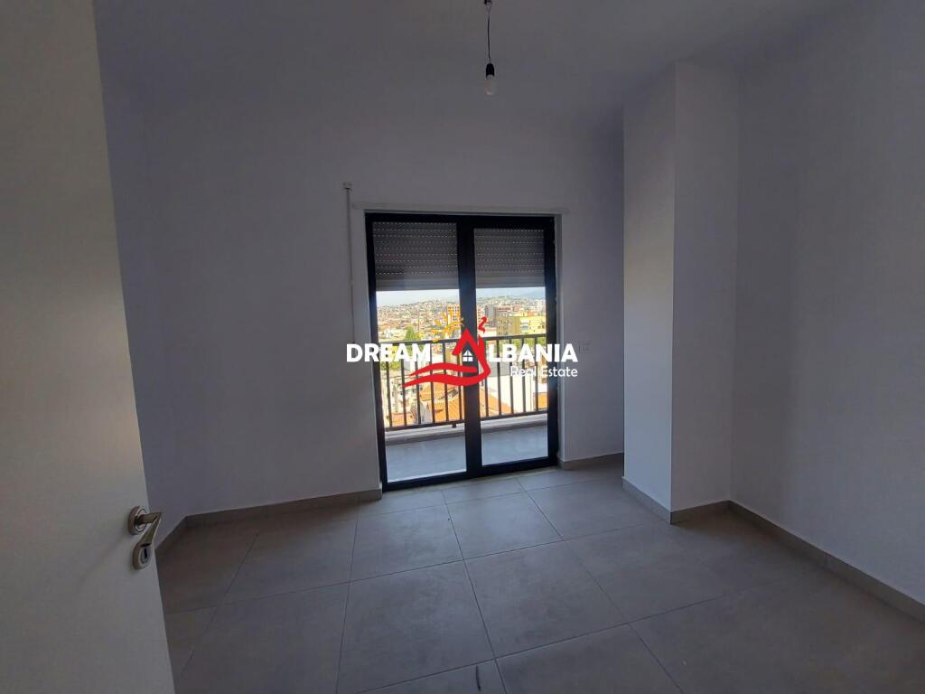 Apartament 3+1 ne shitje,ne rrugen e Dibres ne afersi te Viles Gold ne Tirane (ID 4131289)