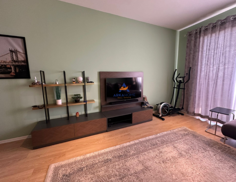 JEPET APARTAMENT ME QIRA 2+1+2 BALLKONE "RRUGA KONGRESI I MANASTIRIT,XHAMLLIKU" 750 EURO.