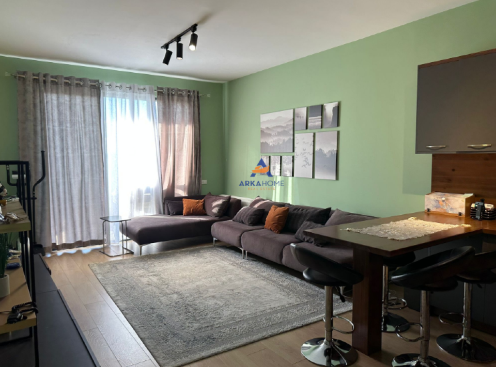 JEPET APARTAMENT ME QIRA 2+1+2 BALLKONE "RRUGA KONGRESI I MANASTIRIT,XHAMLLIKU" 750 EURO.