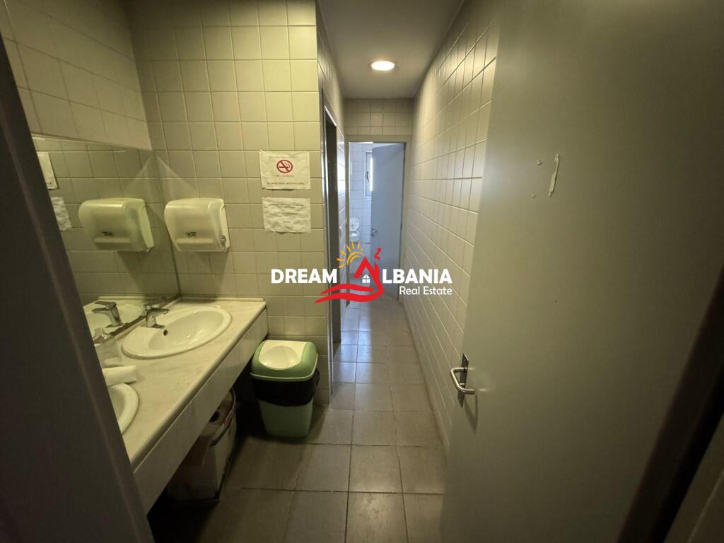 Ambjent biznesi per zyra me qera ne Rrugen e Kavajes (ID 42611229)