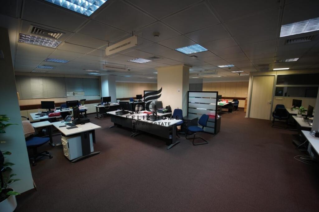 AMBIENT BIZNESI ME QERA 289 M2 RRUGA E KAVAJES 7.500 EURO