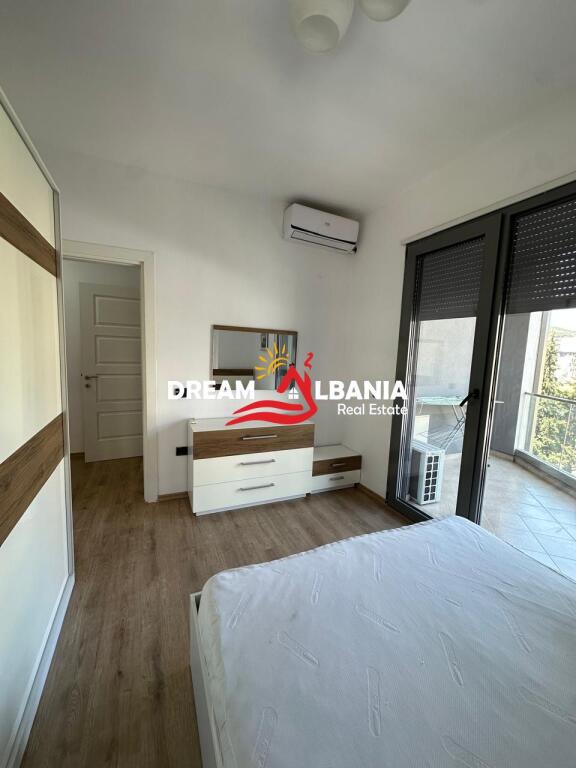 Super Apartament 2+1+2 me qera ne Bllok te Rruga e Kosovareve (ID 42214448).