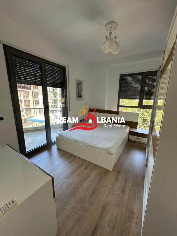 Super Apartament 2+1+2 me qera ne Bllok te Rruga e Kosovareve (ID 42214448).