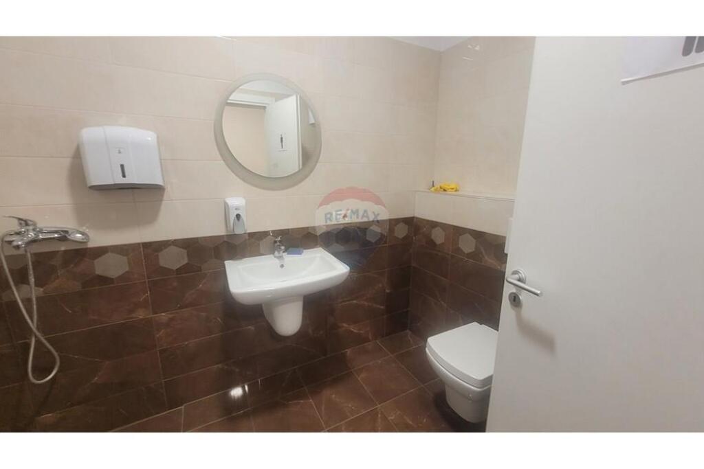 Tirane, Shitet apartament Kati 7, 145 m² 1.600 € (Zogu i Zi prane Ringut)