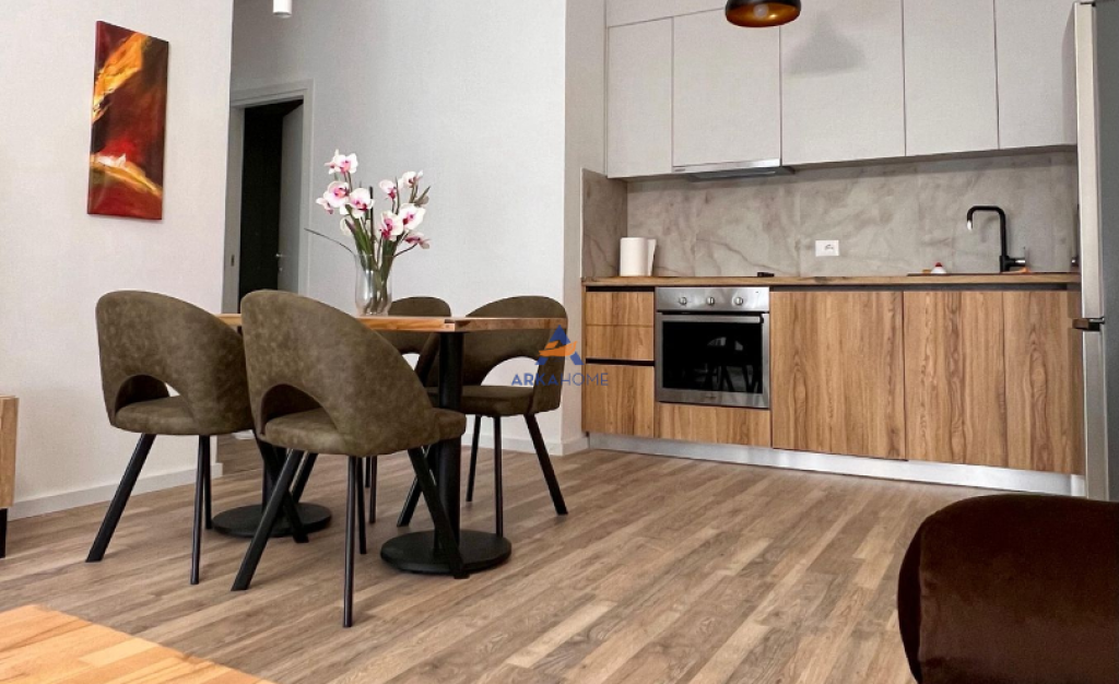 JEPET APARTAMENT 2+1+VERANDË "TE BULEVARDI I RI, RRUGA JORDAN MISJA" 800 EURO.