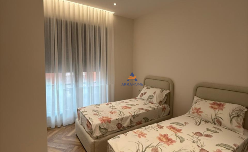 FOR RENT APARTMENT 2+1+2 BALCONIES "DELIJORGJI COMPLEX" 1500 EURO (INCLUDING PARKING SPACE)