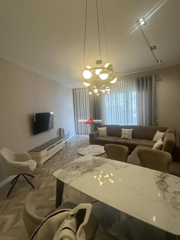 Shitet apartament 2+1+2 ne Qender te Tiranes , 9 kateshet (ID 41212012)