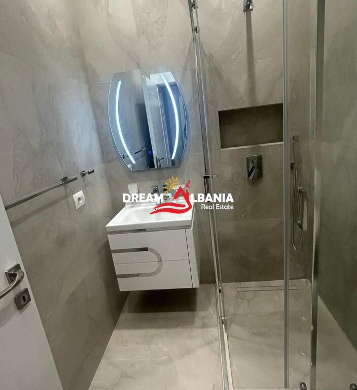 Shitet apartament 2+1+2 ne Qender te Tiranes , 9 kateshet (ID 41212012)
