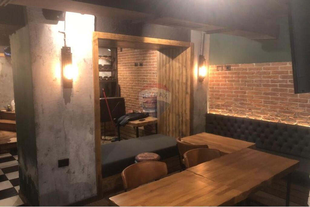 Bar-Cafe Space for Sale in Bllok