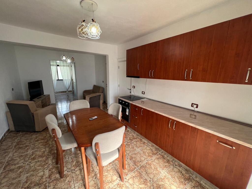 📣 QERA Apartament 2+1 📍 Perballe Shkolles "Harry Fultz" ✨ 💶 Cmimi 55000 leke