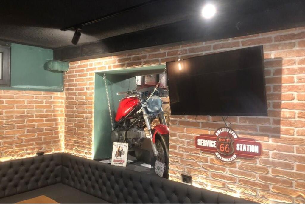 Bar-Cafe Space for Sale in Bllok