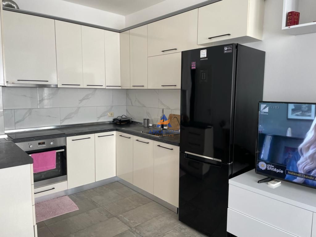 FOR SALE APARTMENT 1+1+BALCONY "UNAZA E RE" 105,000 EURO.