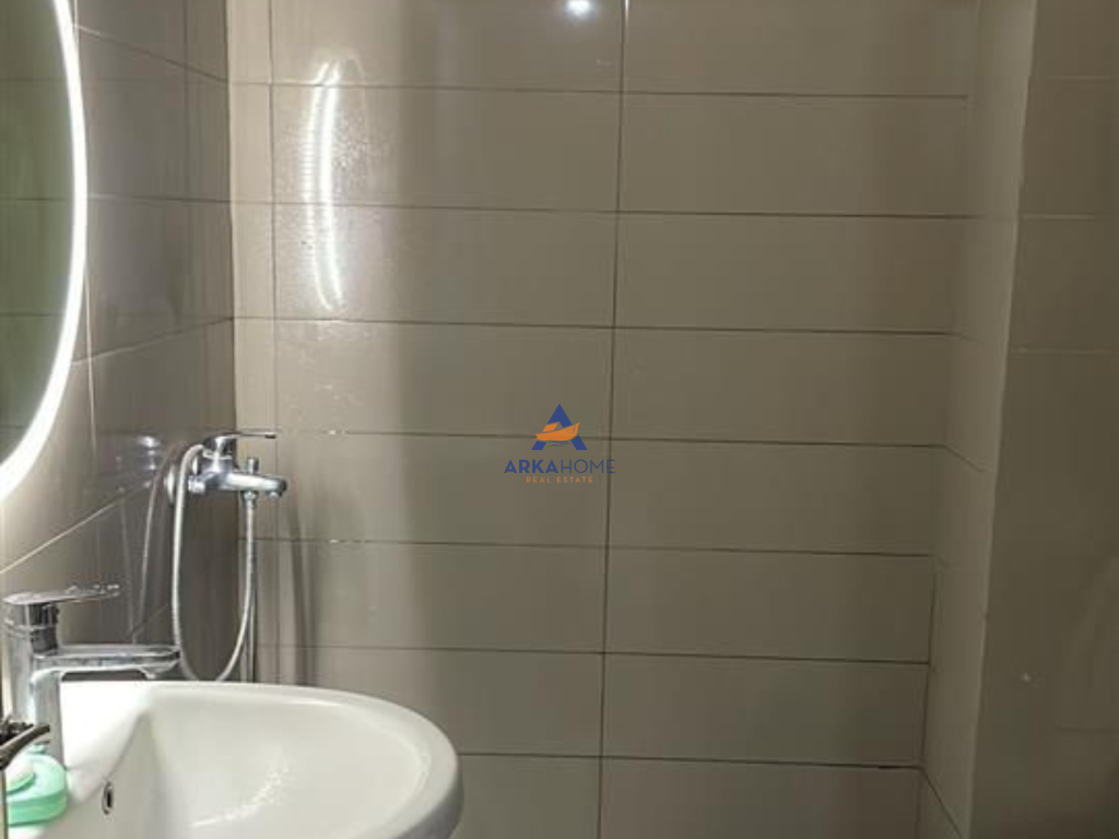 FOR SALE APARTMENT 1+1+BALCONY "UNAZA E RE" 105,000 EURO.