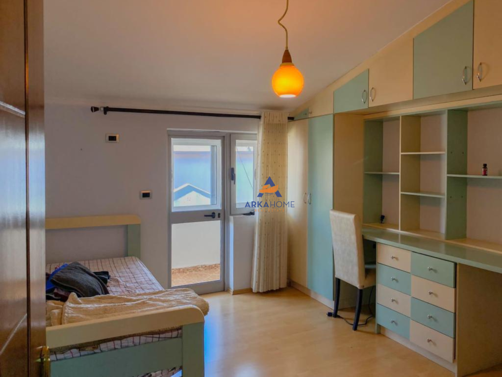 APPARTAMENTO IN AFFITTO 2+1+BALCONE "VIA MUHAMET GJOLLESHA" 700 EURO.
