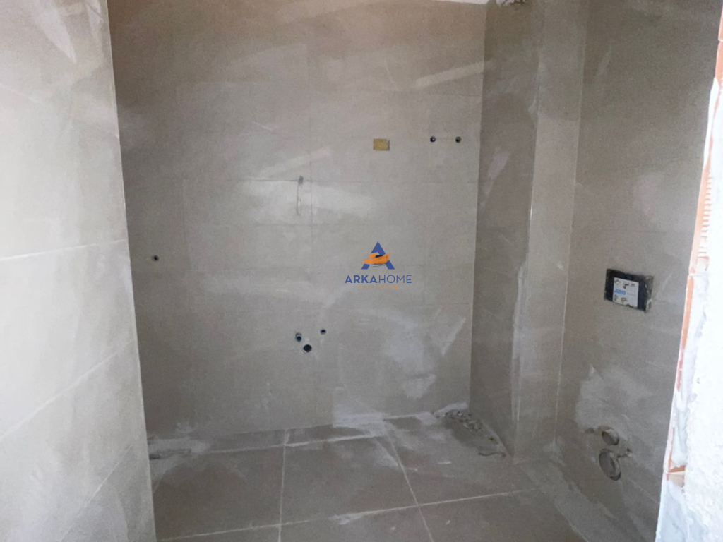 SHITET APARTAMENT 1+1+BALLKON " REZIDENCES UNIVERS CITY" 85.000 EURO.