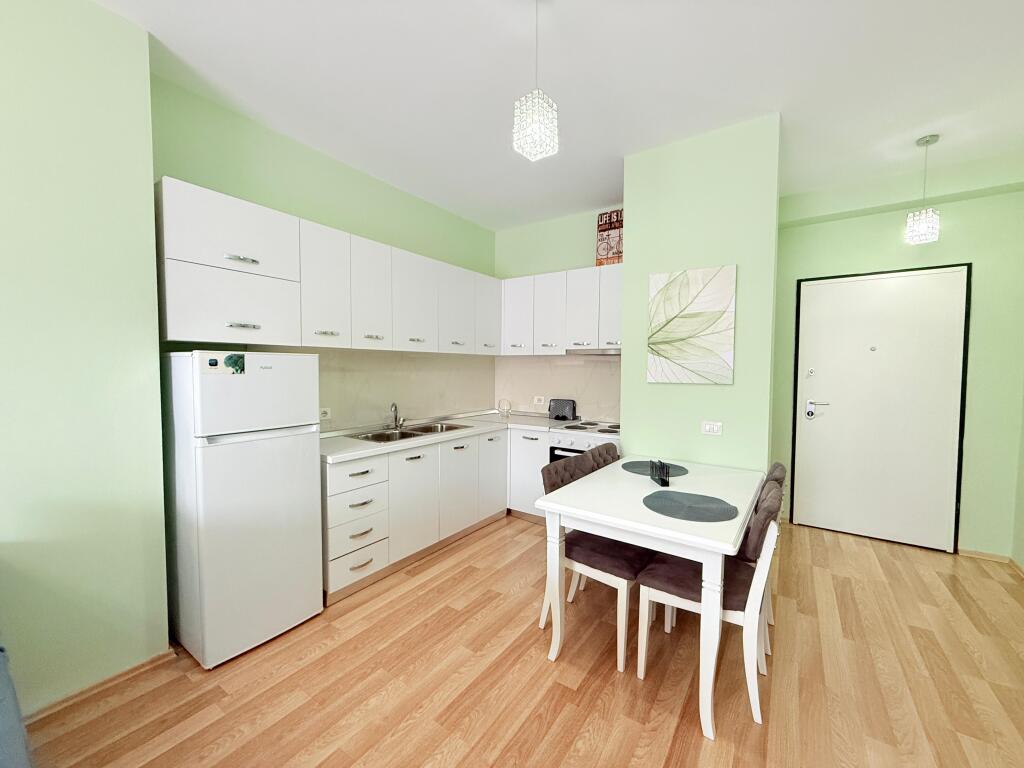 Apartment 1+1 for rent at Toptani!