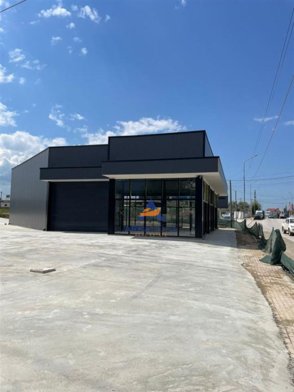 AFFITTASI CAPANNONE 400M2 E TERRENO 2300M2 "A KAMEZ" 2000 EURO.