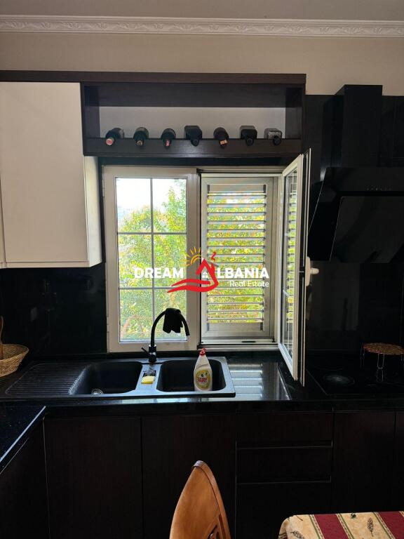 Appartamento 3+1 al piano di una villa in affitto, Ponte dell'Istituto – Tirana (ID 4251343)