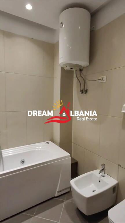 Super Appartamento 3+1+2 WC+Posto Auto in Affitto Viale Zogu I, vicino alla Stazione Ferroviaria a Tirana (ID 4231463)