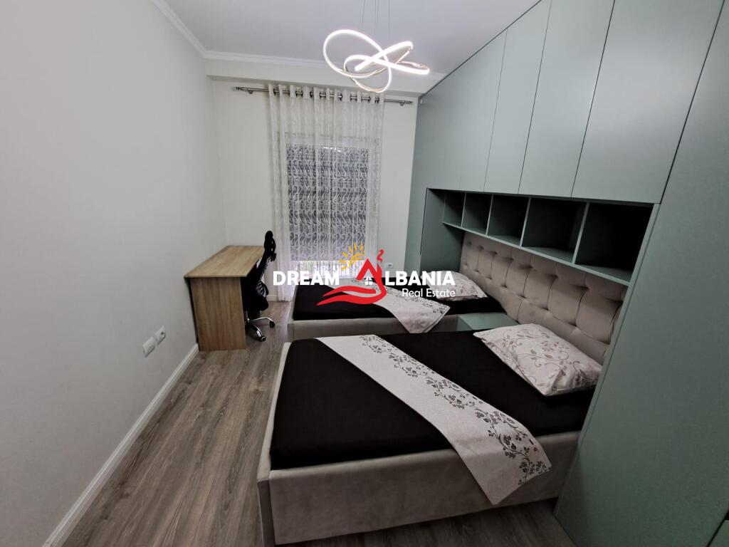 Appartamento 2+1 in affitto in via Jordan Misja nella residenza Quartrum a Tirana (ID 42214676)