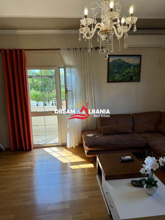 Appartamento 3+1 al piano di una villa in affitto, Ponte dell'Istituto – Tirana (ID 4251343)