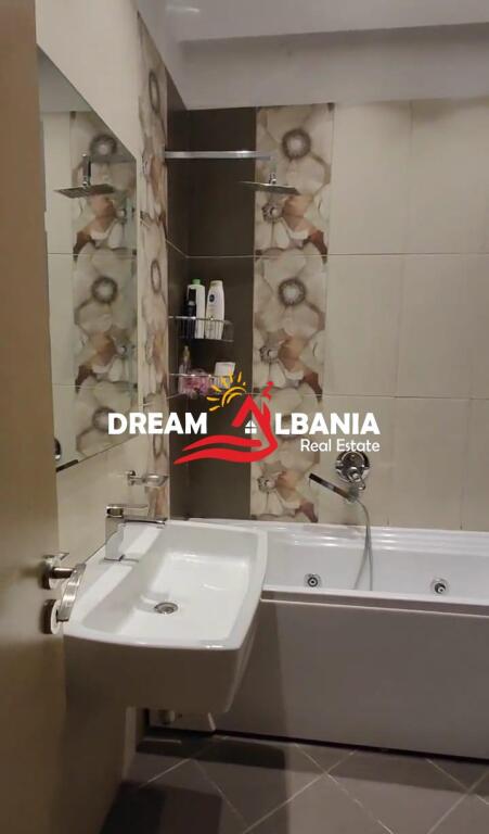 Super Appartamento 3+1+2 WC+Posto Auto in Affitto Viale Zogu I, vicino alla Stazione Ferroviaria a Tirana (ID 4231463)