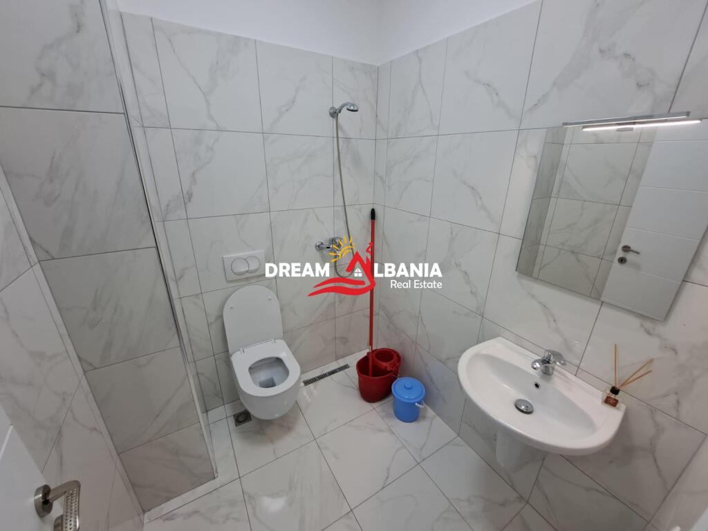 Appartamento 2+1 in affitto in via Jordan Misja nella residenza Quartrum a Tirana (ID 42214676)