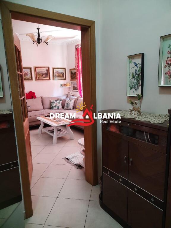 Appartamento 2+1 in vendita a Zogu i Zi vicino al Ring Center a Tirana (ID 41212014)