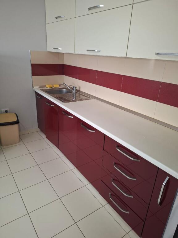 JEPET ME QIRA APARTMENT 1+1 ASTIR, TIRANE e na kontaktoni: 