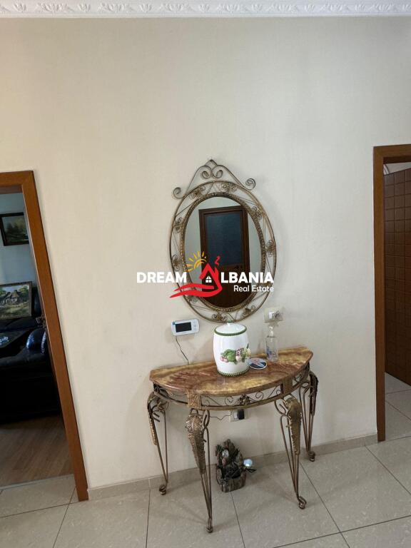 Appartamento 3+1 al piano di una villa in affitto, Ponte dell'Istituto – Tirana (ID 4251343)