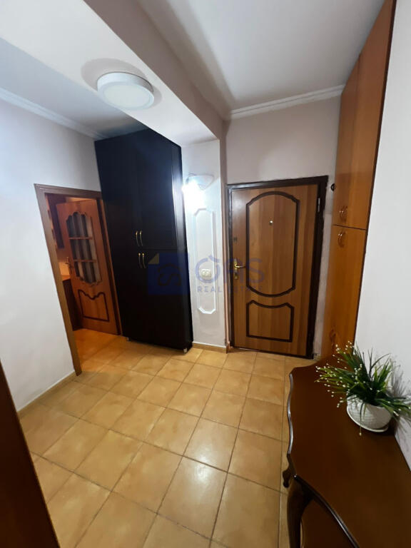 Jepet me qera apartament 2+1 ne Ali Dem