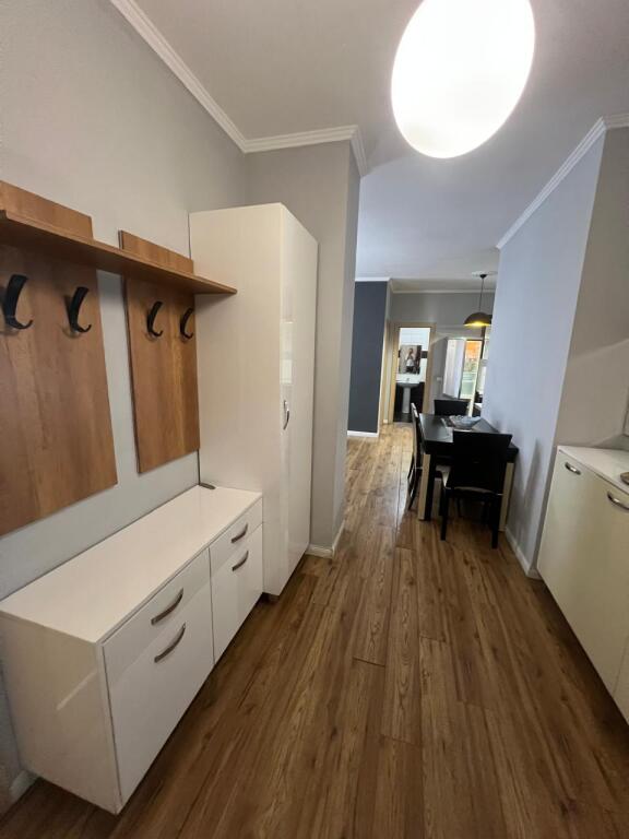 Apartament 2+1 Me Qera, Dy Palmat, Astir
