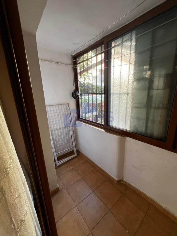 Jepet me qera apartament 2+1 ne Ali Dem