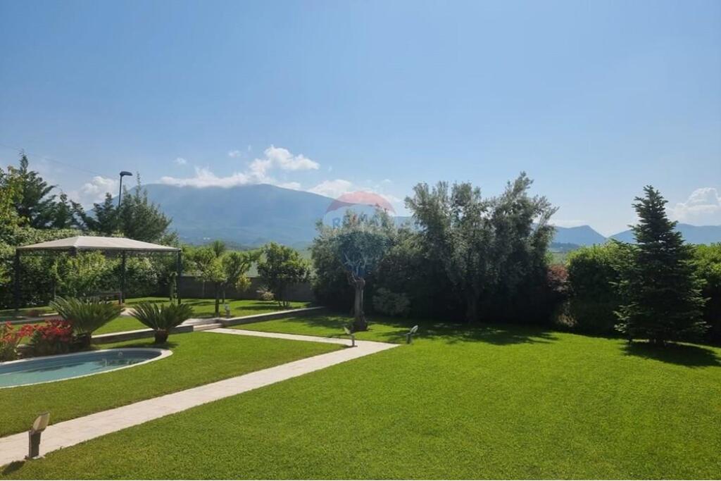 Villa in Vendita a Farke(ID: 530481001-681)