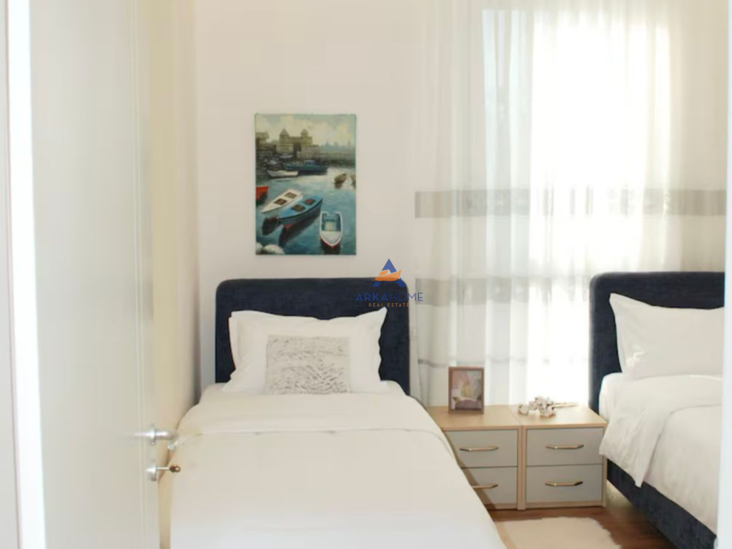 SHITET APARTAMENT 2+1+BALLKON "RRUGA E KOSOVAREVE" 391.480 EURO