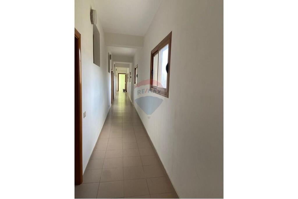 Hotel in Vendita a Orikum, 350 m² 575.000 € (ID: 530411012-83)