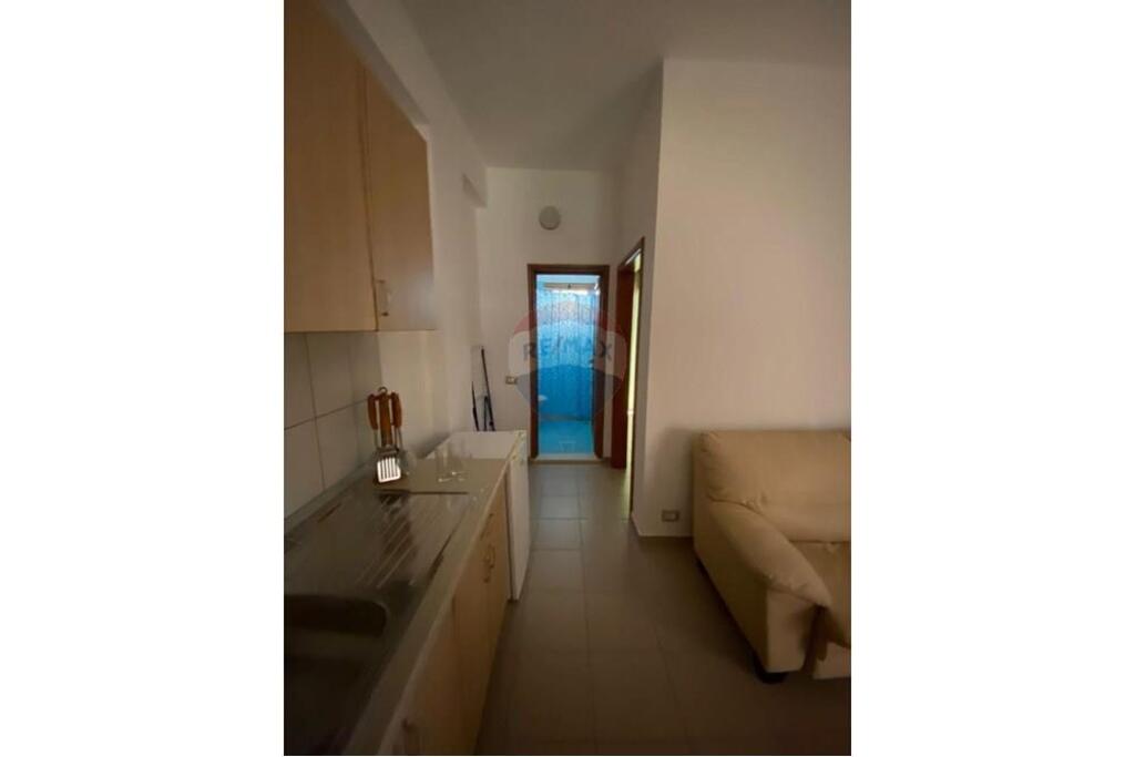 Hotel in Vendita a Orikum, 350 m² 575.000 € (ID: 530411012-83)