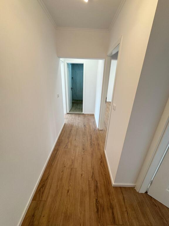 🏠Appartamento 2+1 in Vendita  📍  Posizione: Via Kavaja, accanto all'Ambulanza n. 9  💰Prezzo: 169.000 Euro