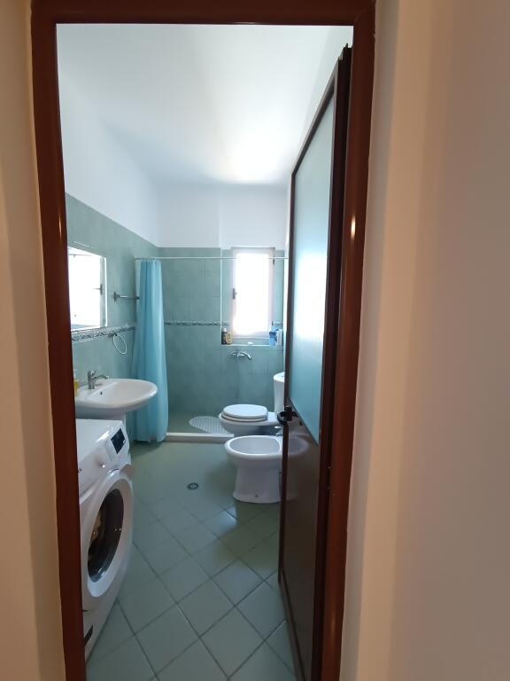 Apartament Modern me 2 Dhoma Gjumi në Vendndodhje të Shkëlqyer!
