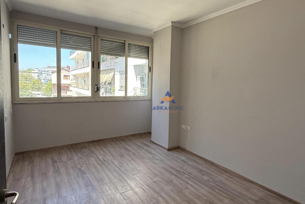 FOR SALE APARTMENT 2+1+BALCONY "COMMUNE OF PARIS" 165,000 EURO.