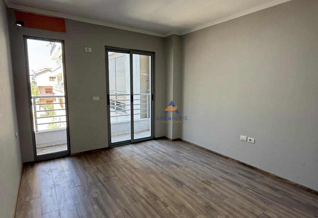 FOR SALE APARTMENT 2+1+BALCONY "COMMUNE OF PARIS" 165,000 EURO.