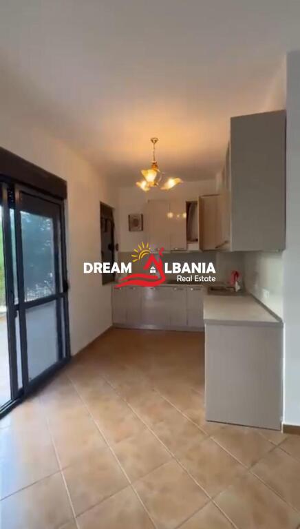 Apartment 2+1+2 for sale on Kavaja street near Square 21 (ID 41212021)