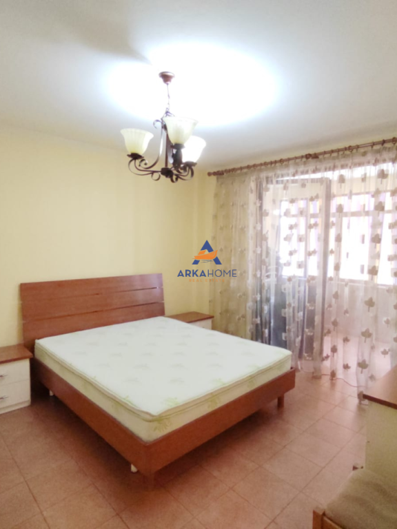 APPARTAMENTO IN AFFITTO 1+1+BALCONE "VIA NDRE MJEDA, EX PARCO DEGLI AUTOBUS" 550 EURO.